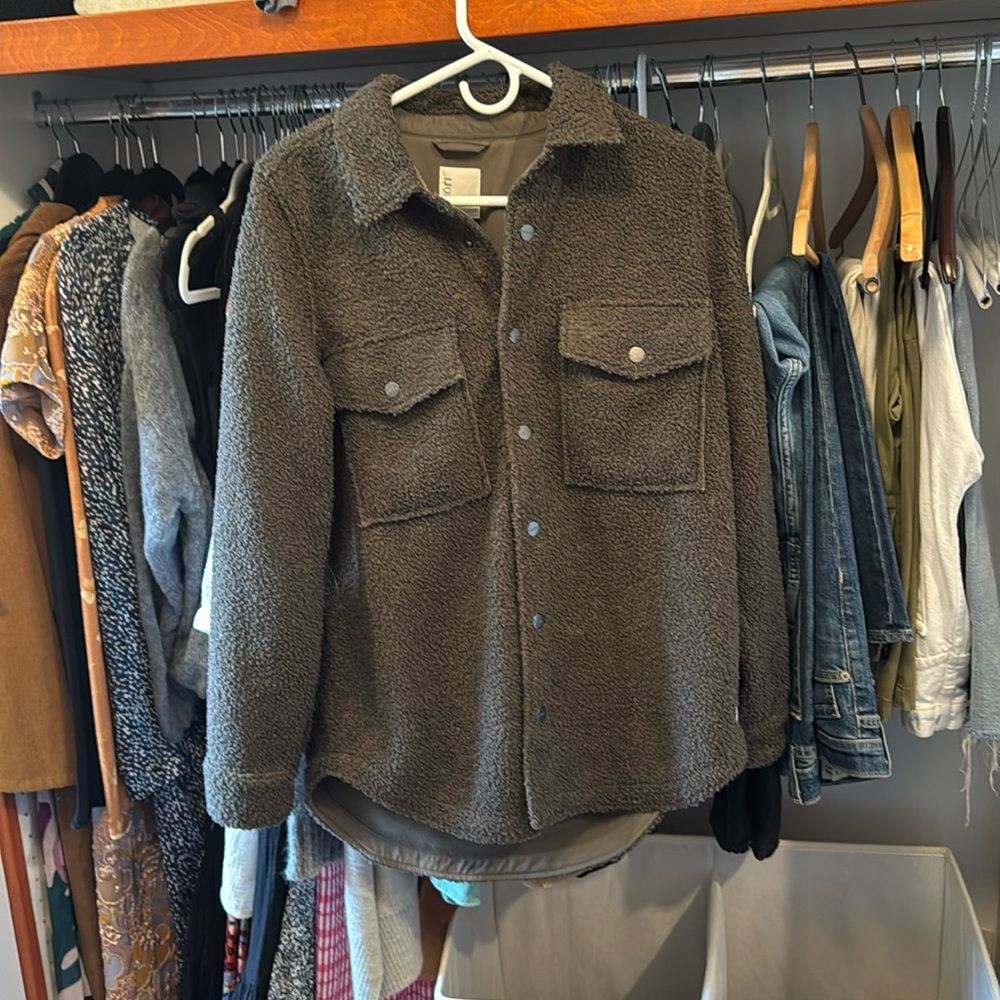 Vuori Jacket